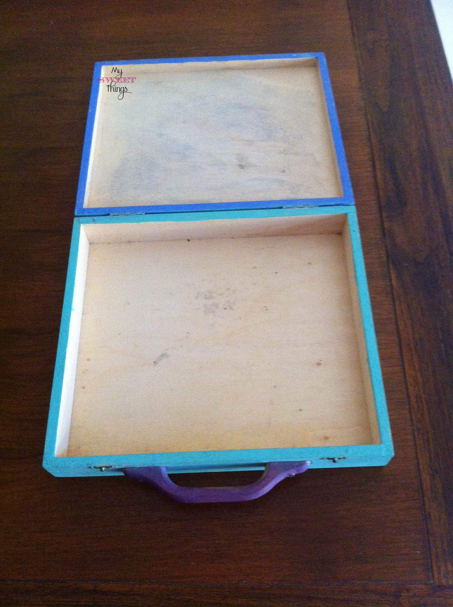 Frozen box and notepad