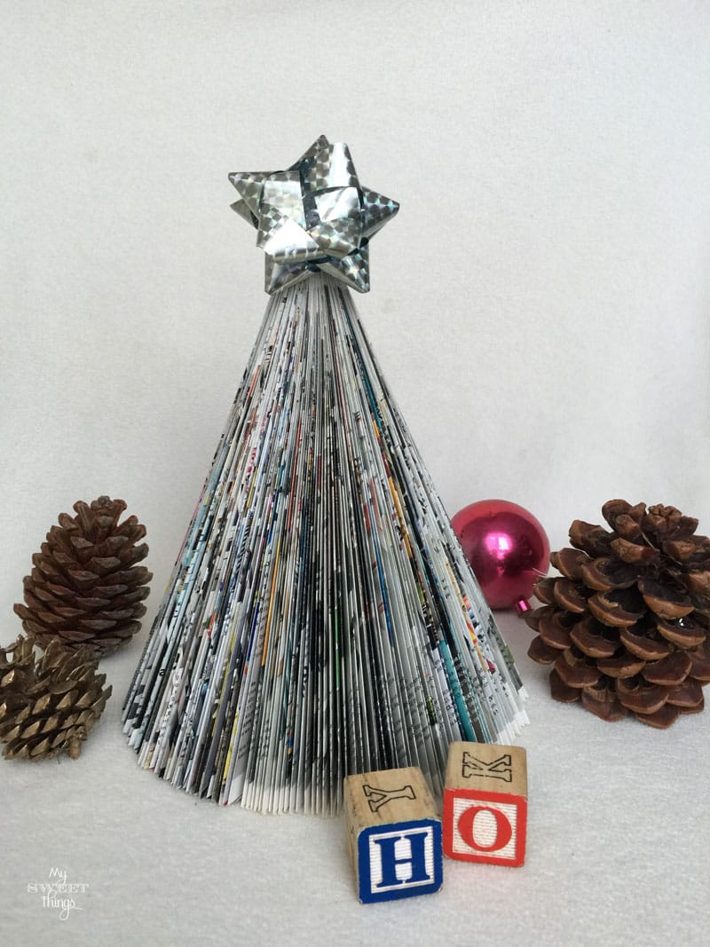 How to make this easy DIY Magazine Christmas Tree, only three steps | Via www.sweethings.net