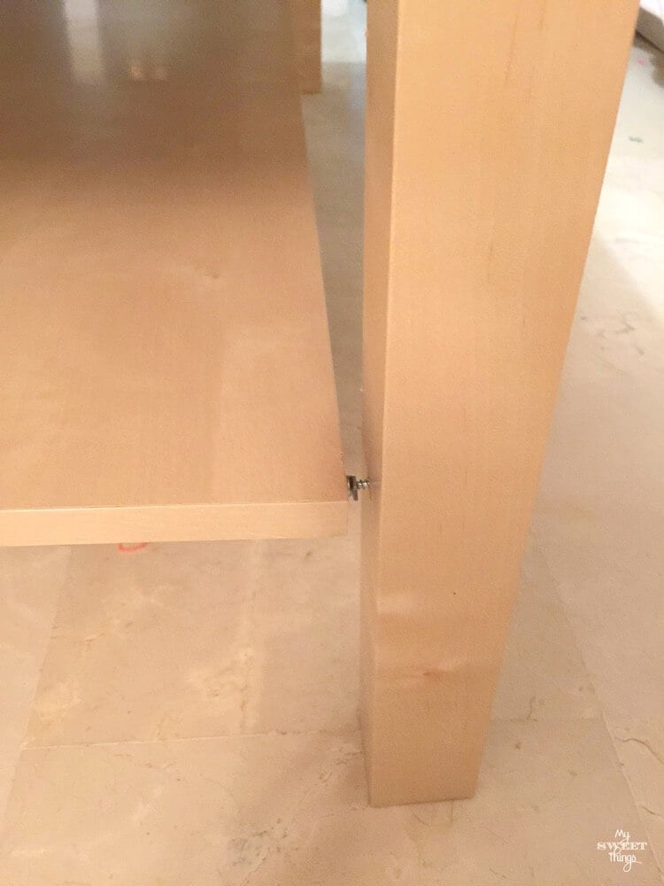 Tuneo de una mesa de centro Ikea Lack con madera y tinte