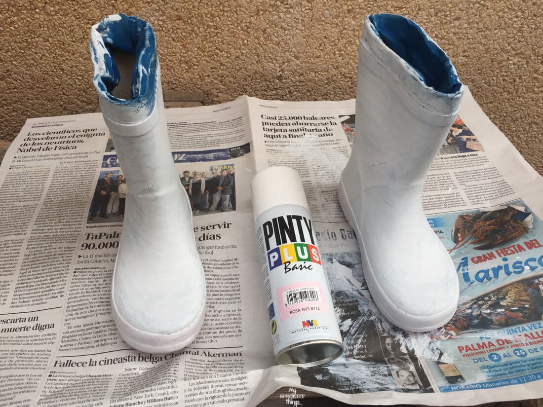 How to make some flower vases out of a pair of old rain boots