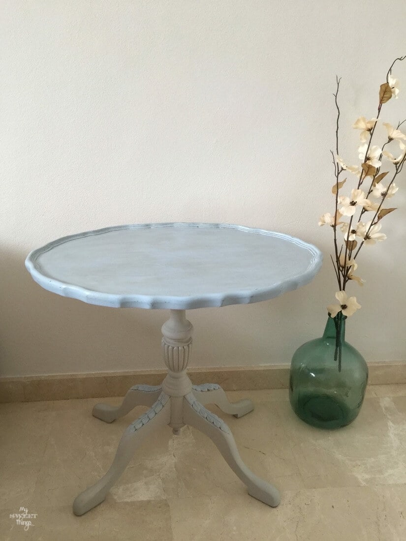 Old side table being transformed into a two toned one with some paint  |  My Sweet Things