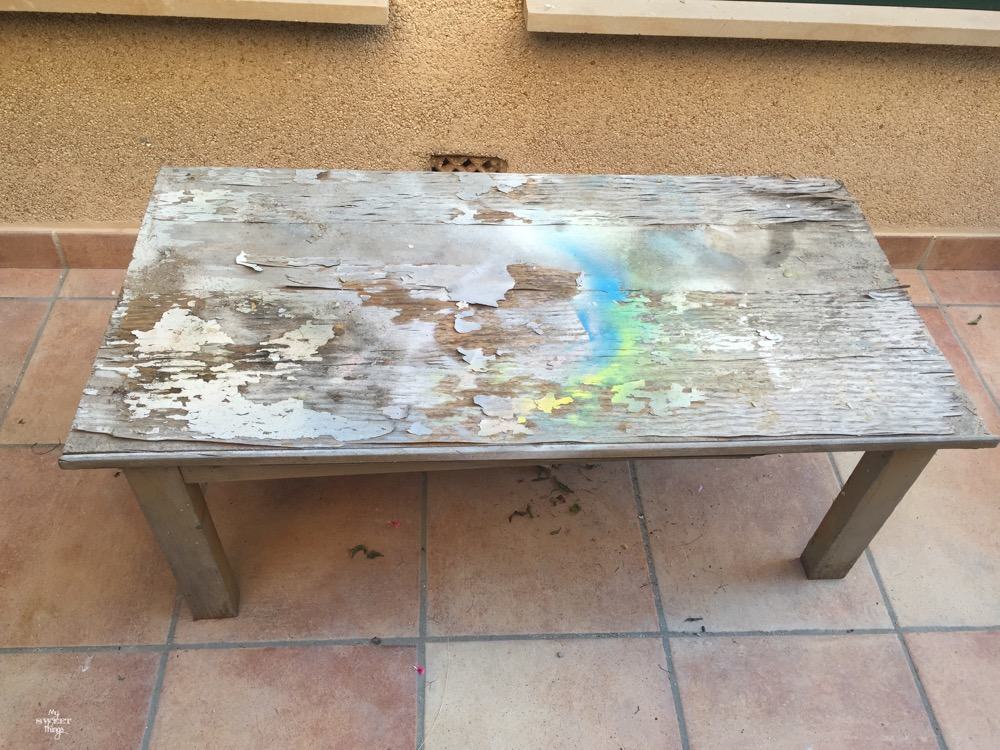 How to make a colorful wood slat table the easy way with some wood and paint - The before picture
