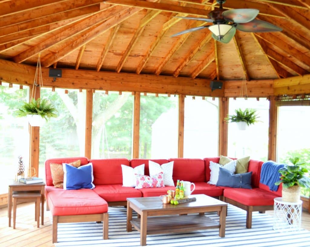 Screened-In-Porch-Full-Room-Reveal