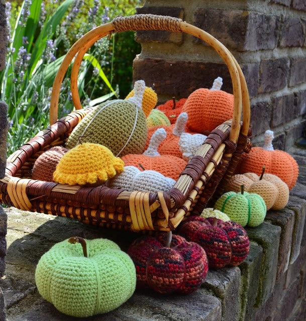 crochet-pumpkins