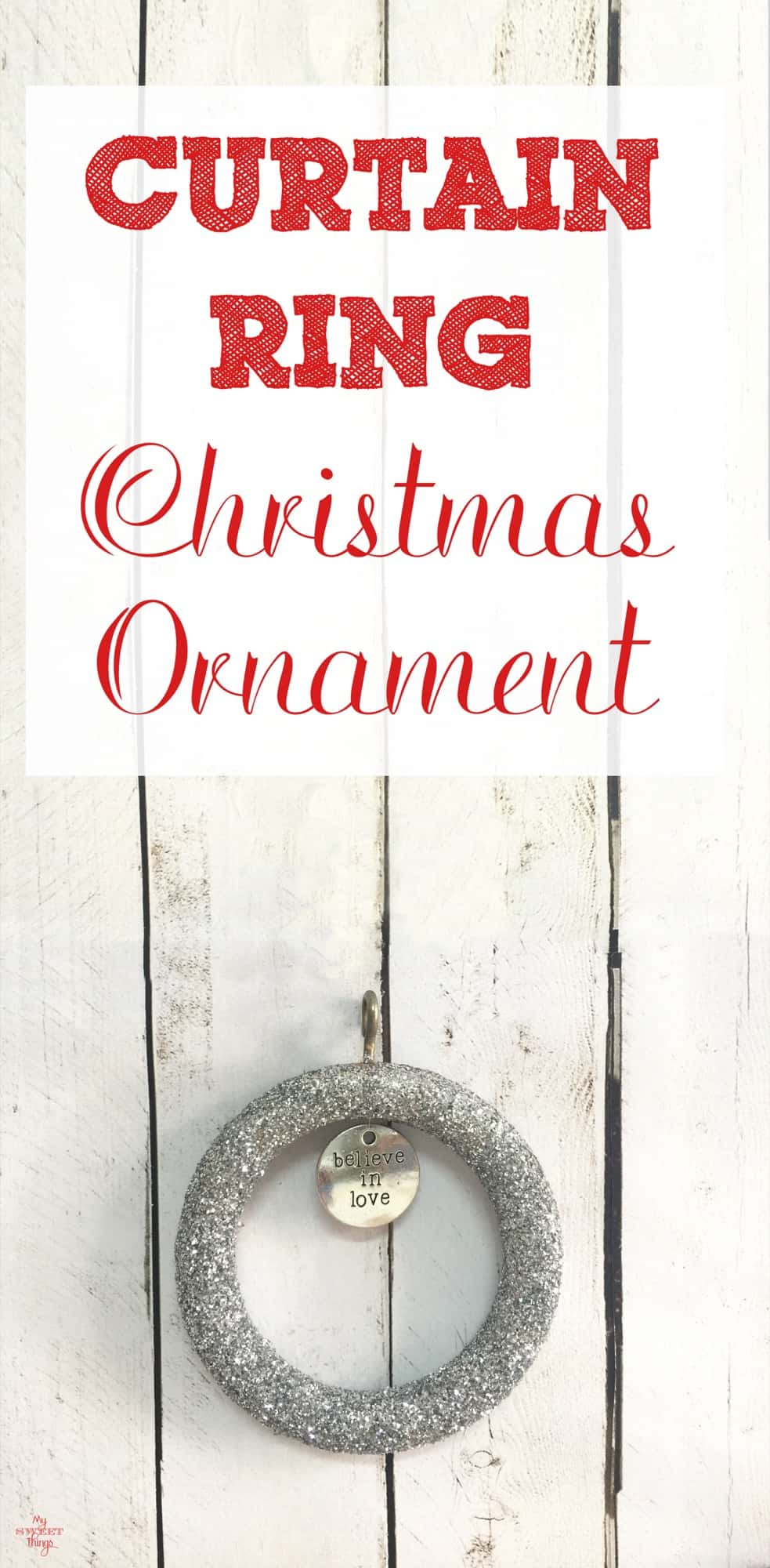 How to make a curtain ring Christmas ornament with glitter · Via www.sweethings.net
