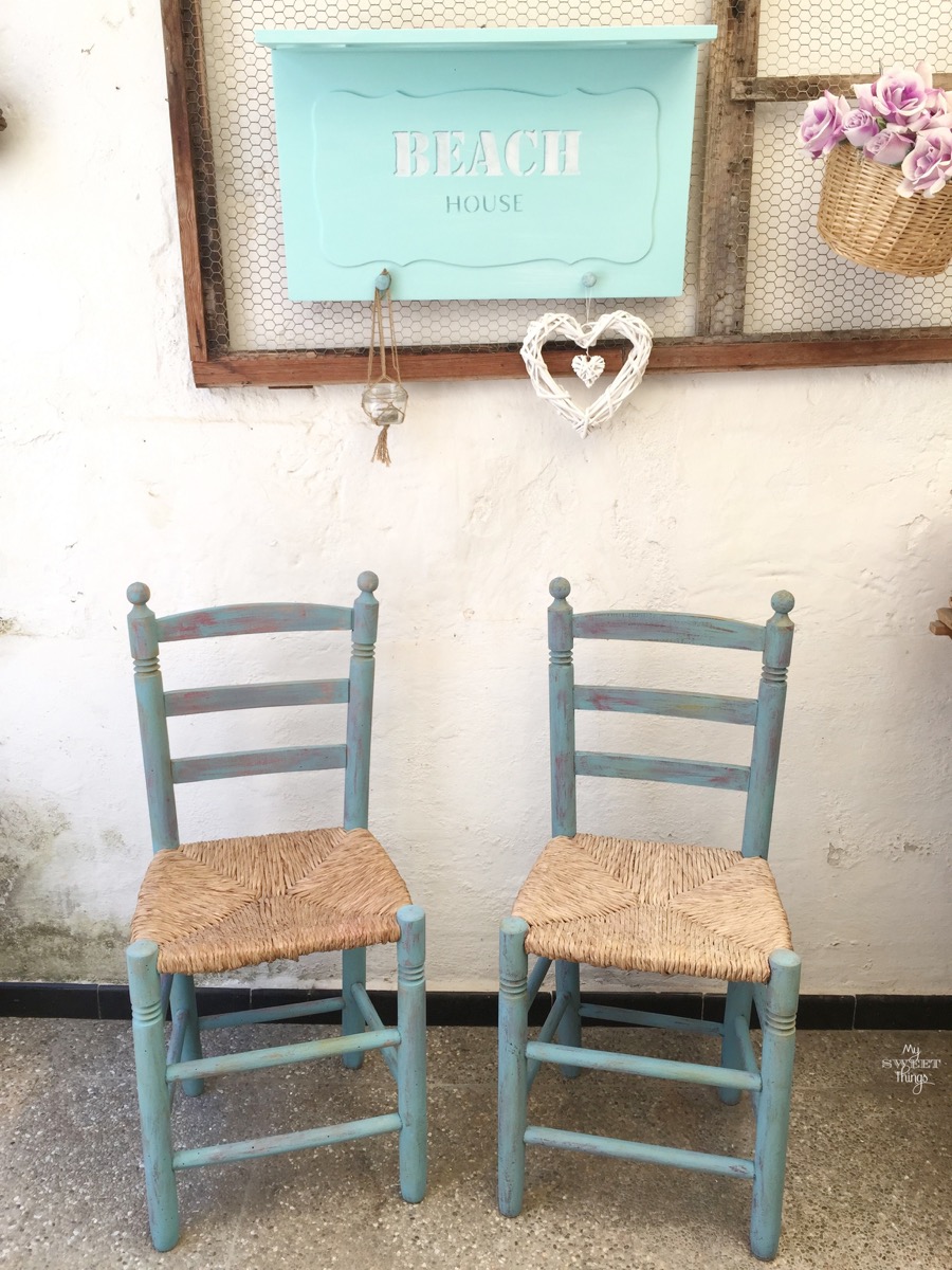Two different ways to get that boho look with paint · Pair of boho style chairs · Via www.sweethings.net